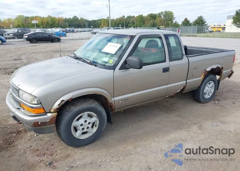 1998 Chevrolet S-10 Ls z USA, uszkodzony, nr VIN 1GCDT19X9WK199108